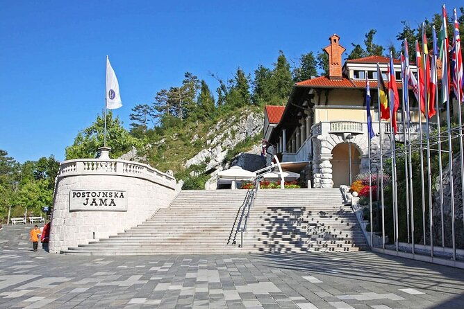 postojna-cave-and-castle-minivan-tour-from-koper-trieste-piran