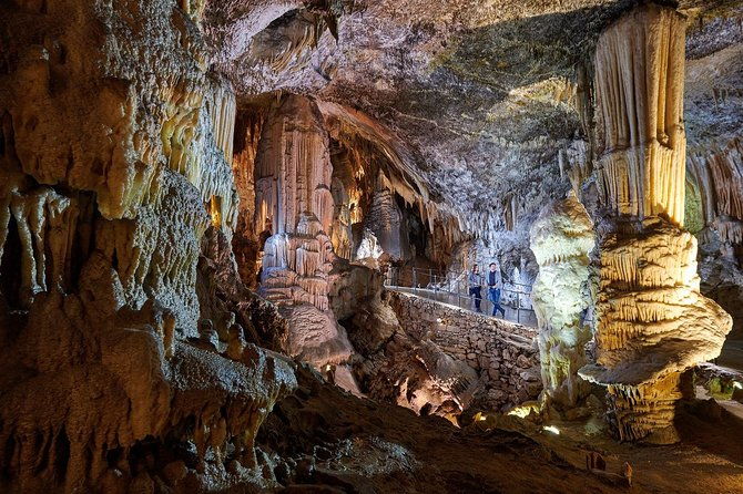 postojna-cave-predjama-castle