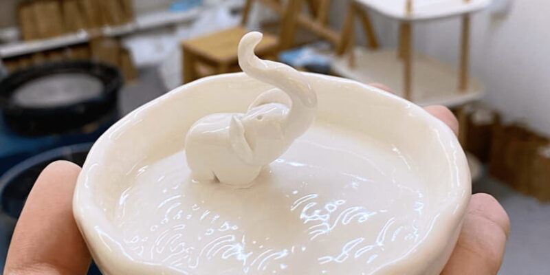 pottery-hand-building-workshop-in-a-stylish-shophouse