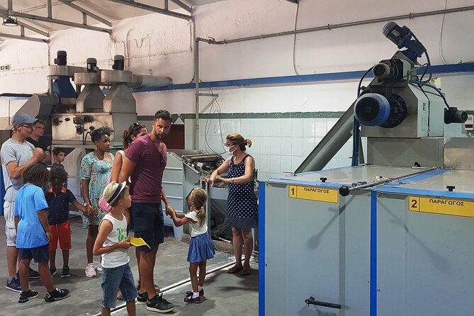 pottery-honey-olive-oil-experience