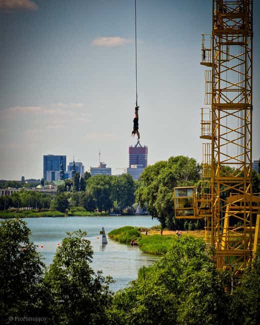 Pozna: Extreme Bungee Jumping Adventure - The Safety and Professionalism of the Staff