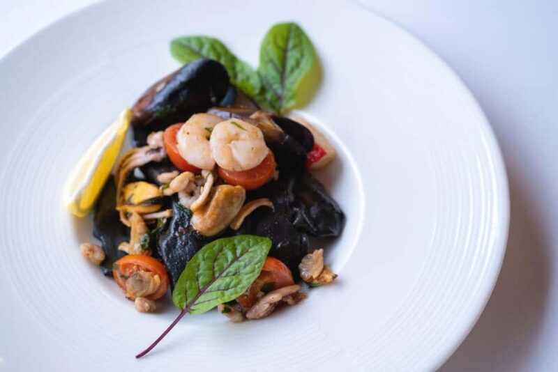 Pozna: Wine Tasting and Dinner in the Heart of Pozna - An In-Depth Look at What You Can Expect