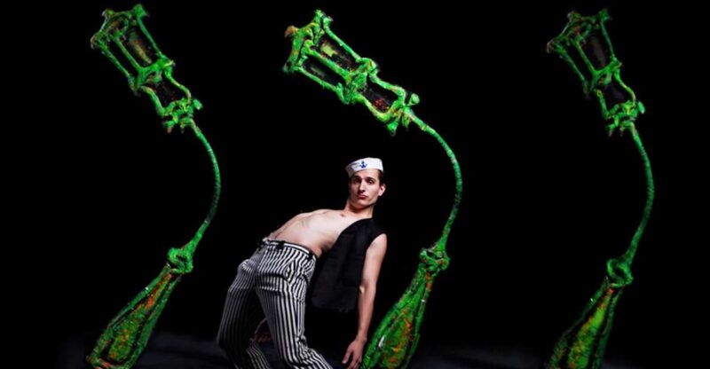 prague-1-5-hour-black-light-theater-srnec-performance