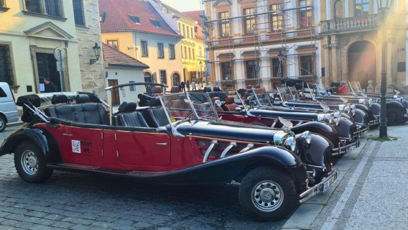 prague-1-hour-private-tour-in-vintage-car