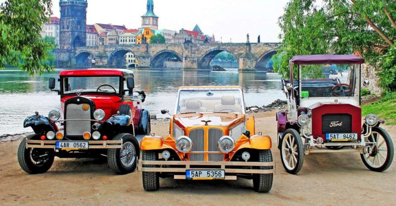 prague-1-hour-vintage-car-tour