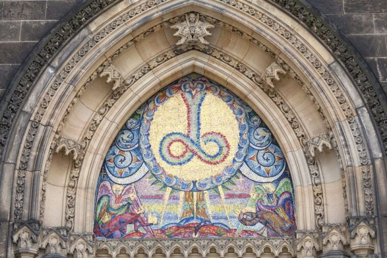 prague-2-5-hour-vysehrad-castle-with-gorlice-tickets