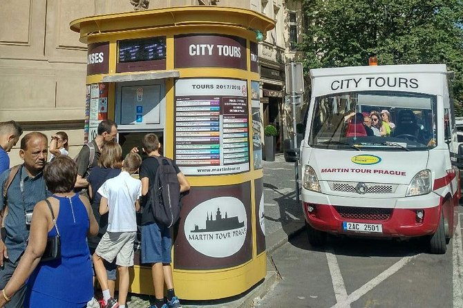 prague-2-hour-panoramic-bus-tour