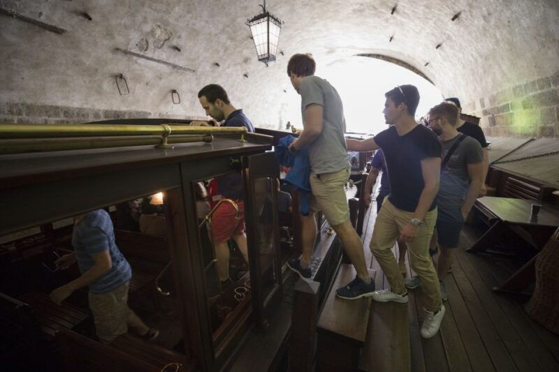 prague-3-hour-castle-grounds-walking-tour-and-river-cruise