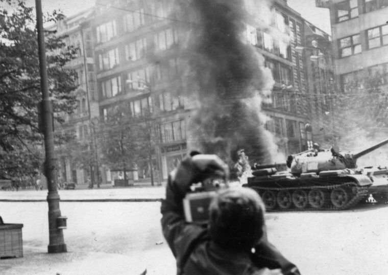 prague-3-hours-wars-totality-guided-walking-tour