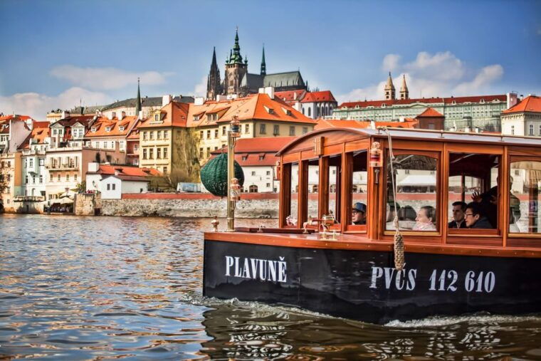 prague-45-minute-historical-river-cruise-and-refreshments