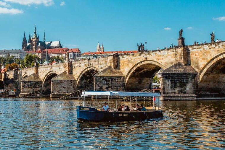 prague-45-minute-sightseeing-cruise-to-devils-channel