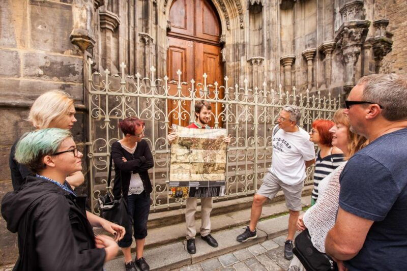 prague-6-hour-city-tour-including-cruise-and-lunch