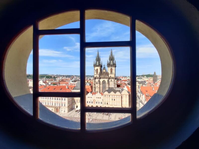 prague-a-different-tour-with-your-local-friend