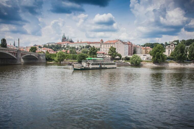 prague-an-unforgettable-2-hour-cruise-on-the-vltava-river