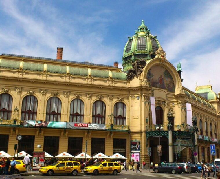 prague-art-nouveau-and-cubism-walking-tour-2