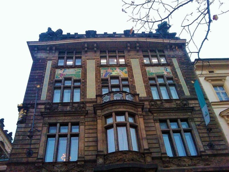 prague-art-nouveau-tour