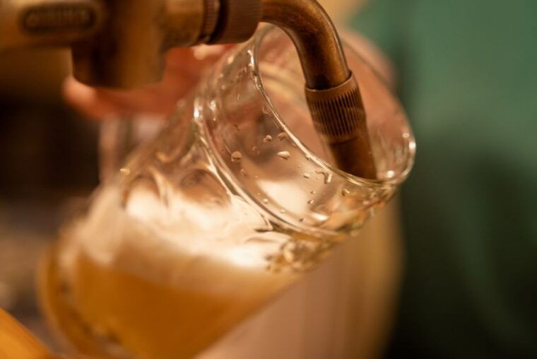 prague-beer-and-wine-spa-bath-with-salt-cave-experience