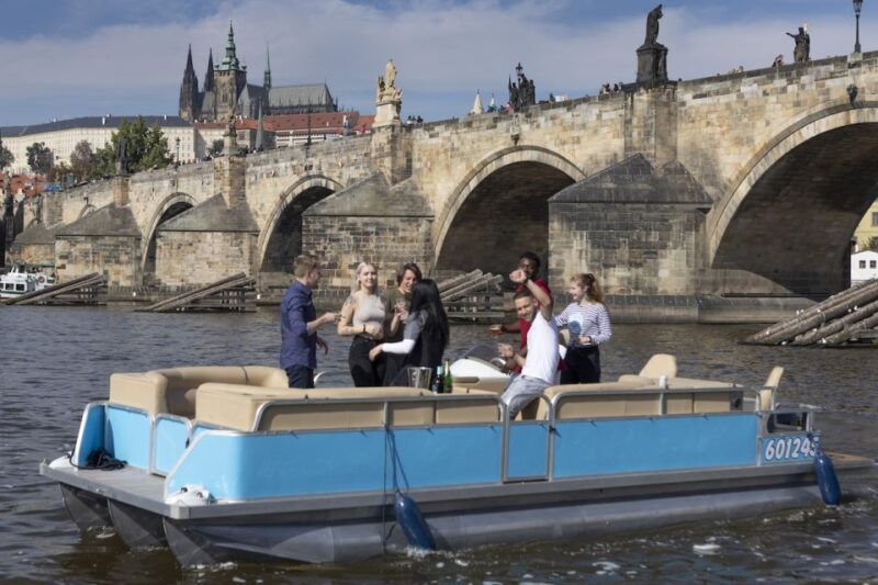 prague-beer-boat-tour