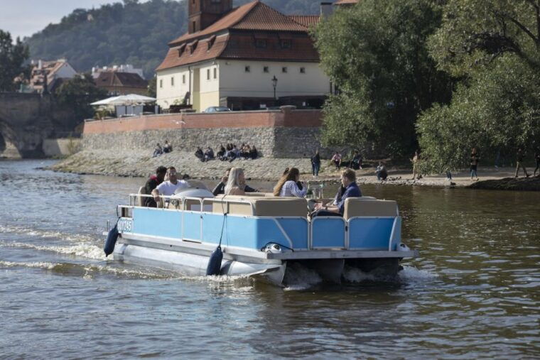 prague-beer-boat-tour