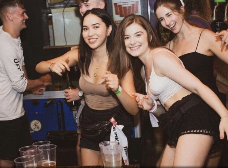 prague-beer-pong-experience-with-unlimited-czech-beer