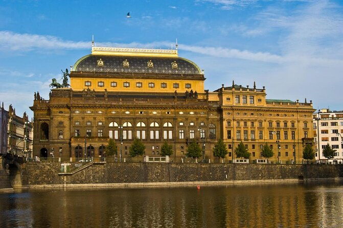prague-beer-tasting-8-types-of-czech-beer-included