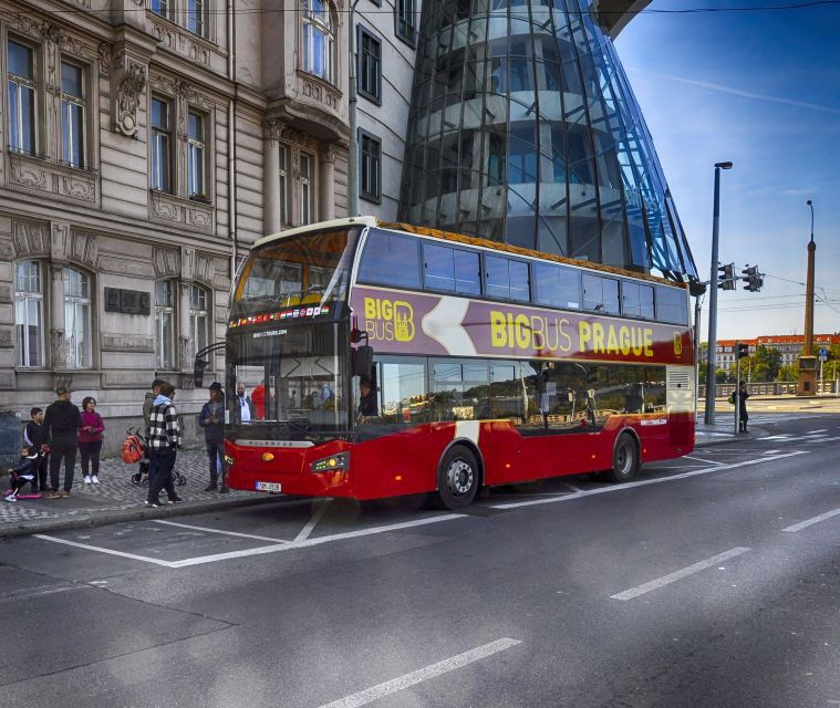 prague-big-bus-hop-on-hop-off-tour-and-vltava-river-cruise