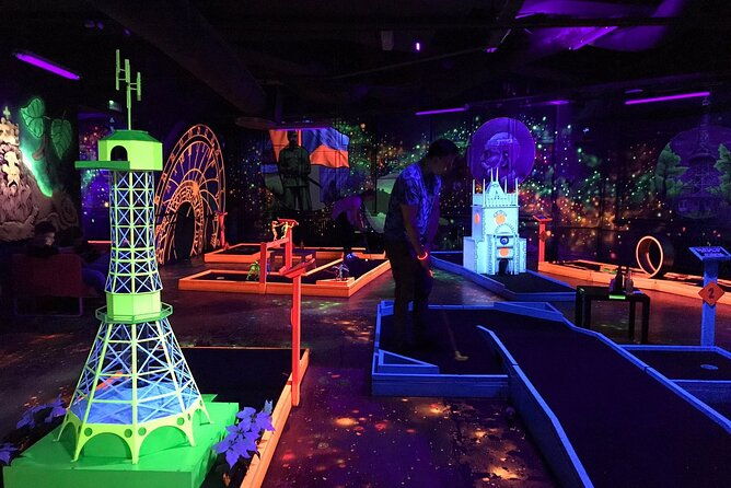 prague-black-light-mini-golf-admission-ticket