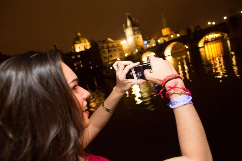 prague-boat-party-with-unlimited-drinks-after-party-entry