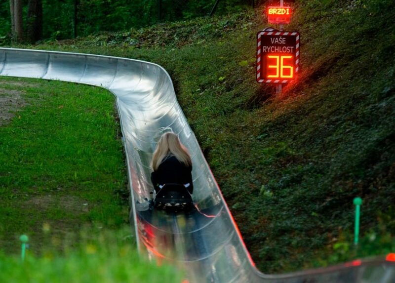 prague-bobsledding-private-transport