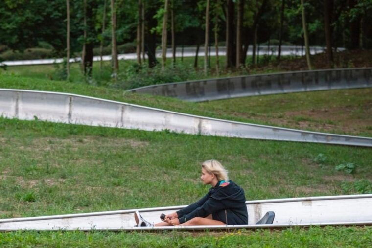 prague-bobsledding-private-transport