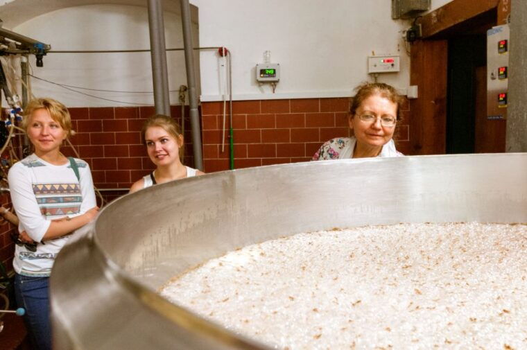 prague-brewery-tour-with-unlimited-tastings