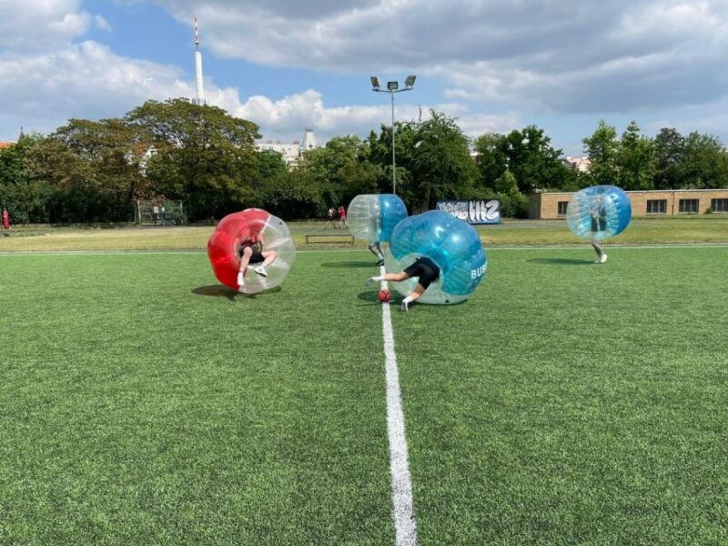 prague-bubbles-football-zorb-football-in-centrum