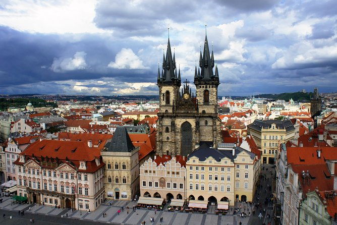 prague-bus-tour-walking-tour-river-cruise-and-lunch-2