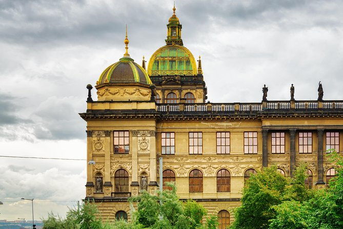 prague-bus-tour-walking-tour-river-cruise-and-lunch