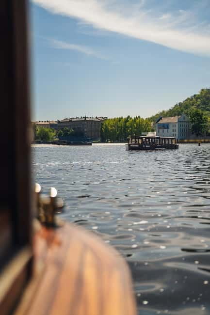Prague: Canal Cruise Around Charles Bridge - FAQs