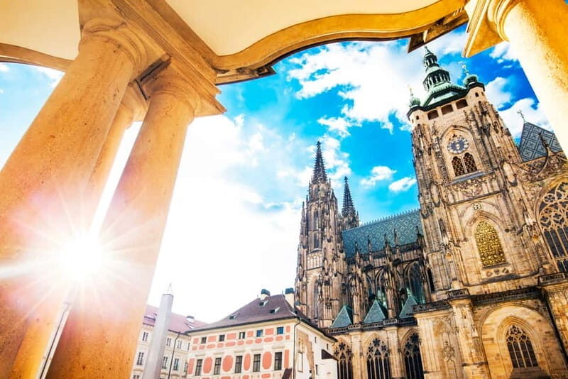 Prague Castle: 1-Hour Introduction Tour with Entry Ticket - What to Expect in Practice