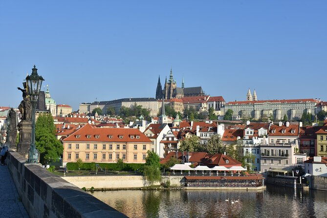prague-castle-admission-ticket-with-bus-transfer-and-audioguide