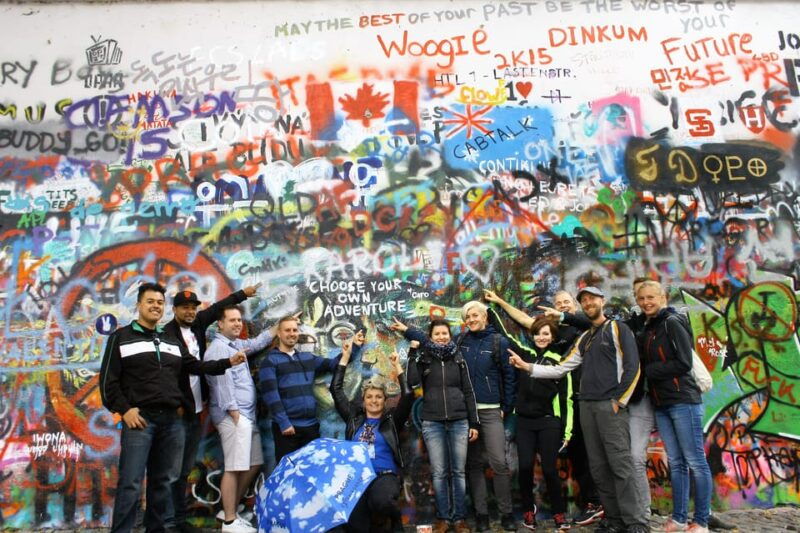 prague-castle-and-charles-bridge-private-walking-tour