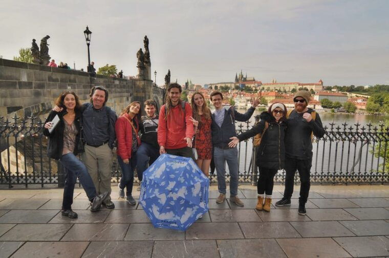 prague-castle-and-charles-bridge-private-walking-tour