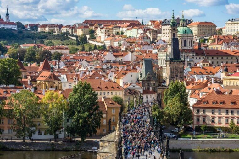 prague-castle-and-lesser-town-walking-tour-with-local-guide
