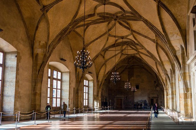 prague-castle-and-lobkowicz-palace-entrance-tickets-3