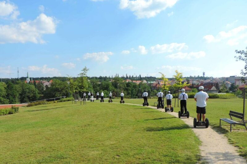 prague-castle-and-monastery-segway-tour