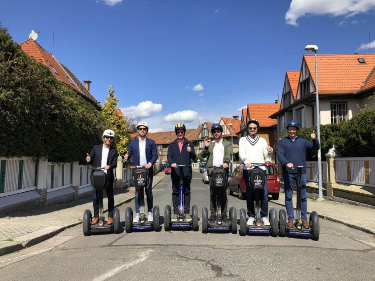 prague-castle-and-monastery-segway-tour