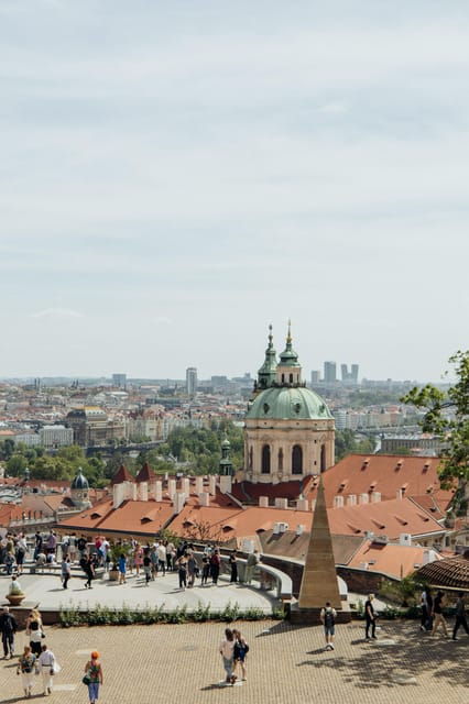 prague-castle-cathedral-strahov-monastery-private-tour