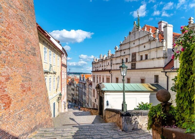 prague-castle-circuit-entry-tickets-with-audio-guide