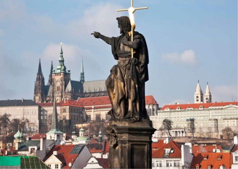 prague-castle-circuit-entry-tickets-with-audio-guide