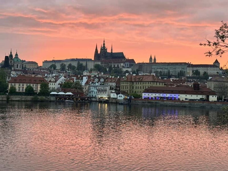 Prague: Castle, Lesser Town & Charles Bridge Tour - Key Points