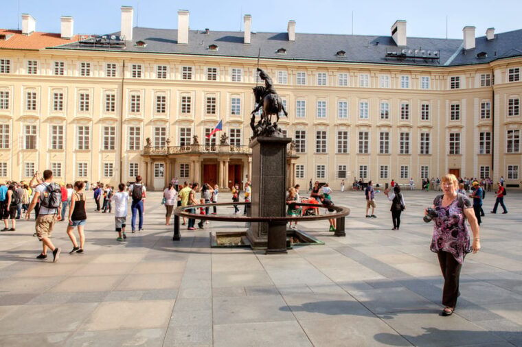 prague-castle-walking-tour-3