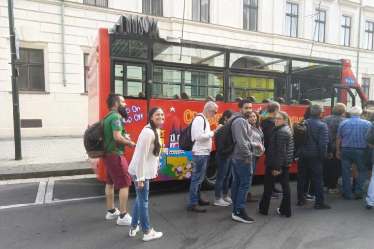 prague-city-sightseeing-hoho-bus-tour-optional-boat-tour
