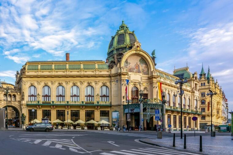 prague-classical-concerts-at-smetana-hall-municipal-house